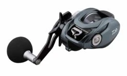 Daiwa Lexa TW 400 Baitcasting Reels 7 Daiwa Lexa TW 400 Baitcasting Reels -Daiwa LEXA300TWS side scaled 1